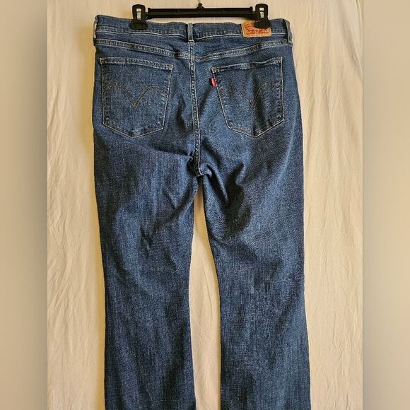 Levi's Jeans Women's 14 (33x31) Classic Bootcut Mid Rise Medium Wash EUC - Picture 8 of 9